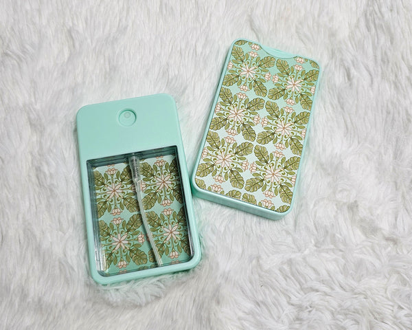 Spray Holder • Unfilled • Gift • TB Palaka Tiare Quilt (Large Print)